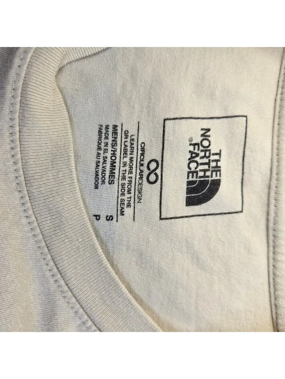 Like New size small Northface T shirt